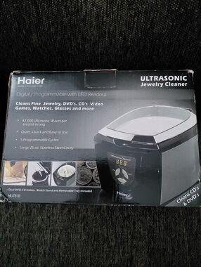 Haier Ultrasonic Jewelry Cleaner in Black and Silver